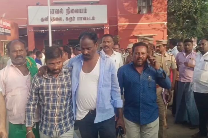 நேரடியாகத் தாக்கிய திமுக எம்.எல்.ஏ.? – கரூரில் ஜனநாயகம் படுகொலை! – செய்தியாளரை தாக்கி கடத்தியது எப்படி? பகீர் பின்னணி!