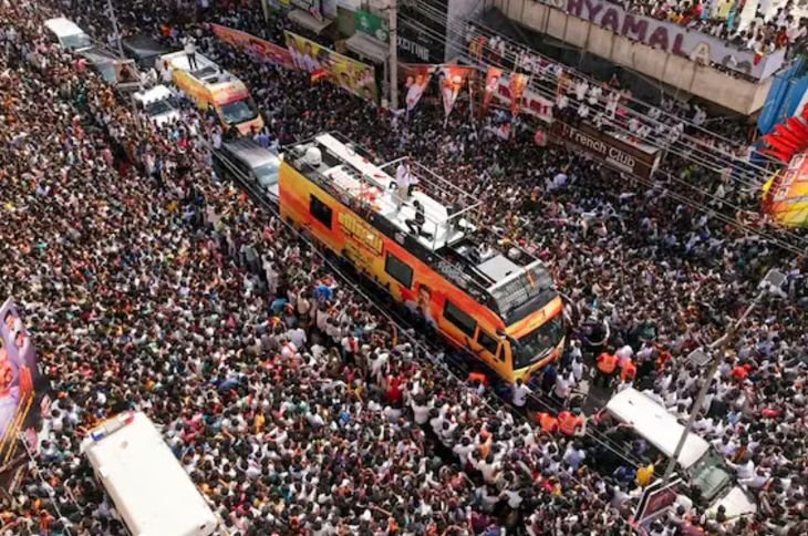 தமிழகத்தில் பொதுக்கூட்டங்கள் நடத்த புதிய விதிகள் அறிவிப்பு: 5000 பேருக்கு மேல் கூட்டினால் இது கட்டாயம்!